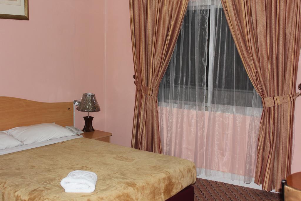 Zaineast Hotel Dubai Exterior photo